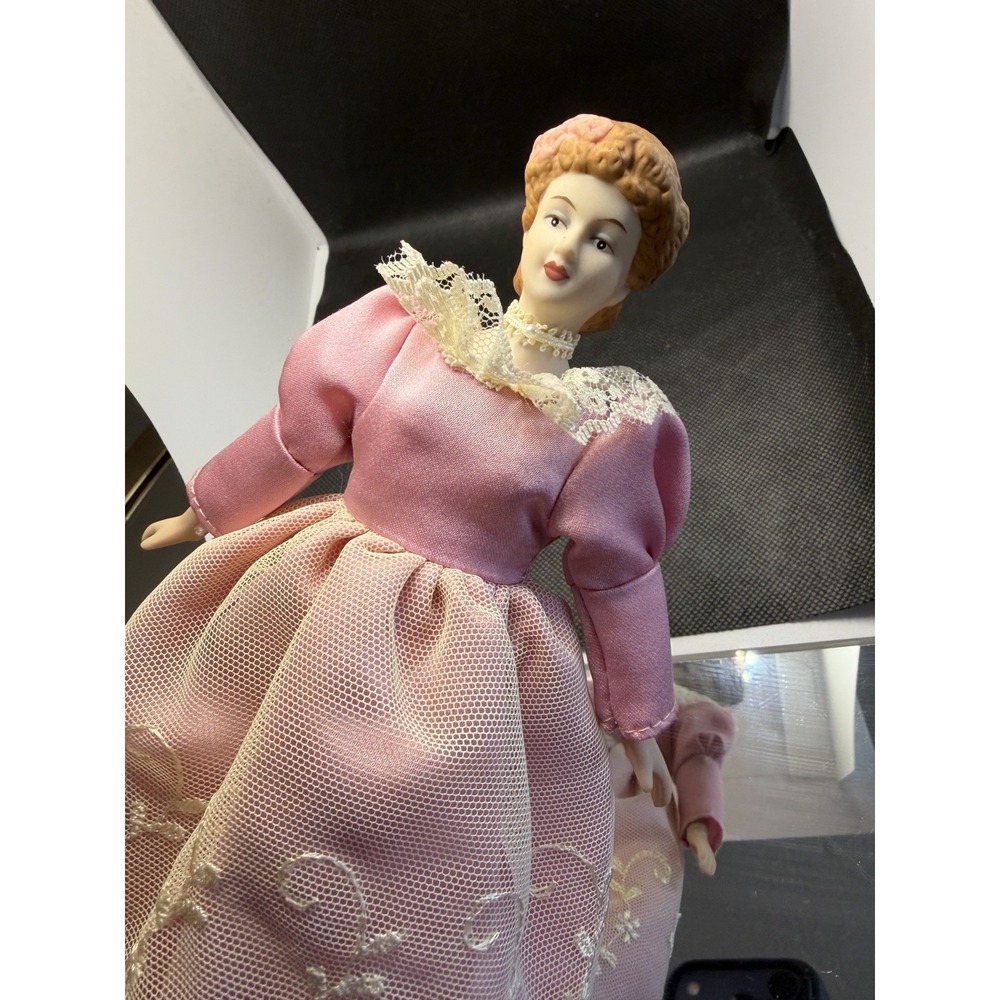 Vtg 1985 Teleflora "Lady Flora" Bisque Porcelain Doll